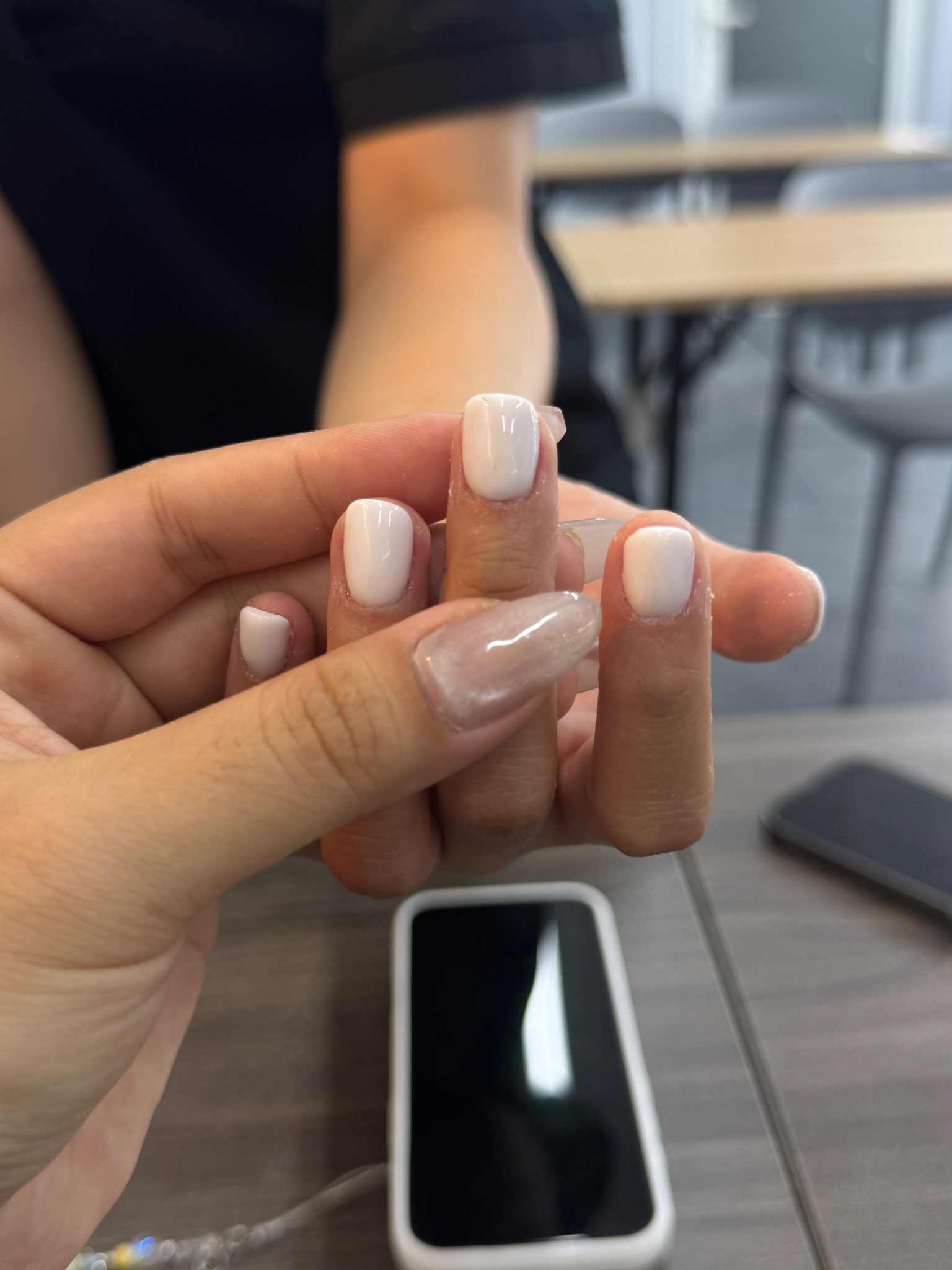 Kỹ thuật sơn trên móng Gel không mất SHAPE