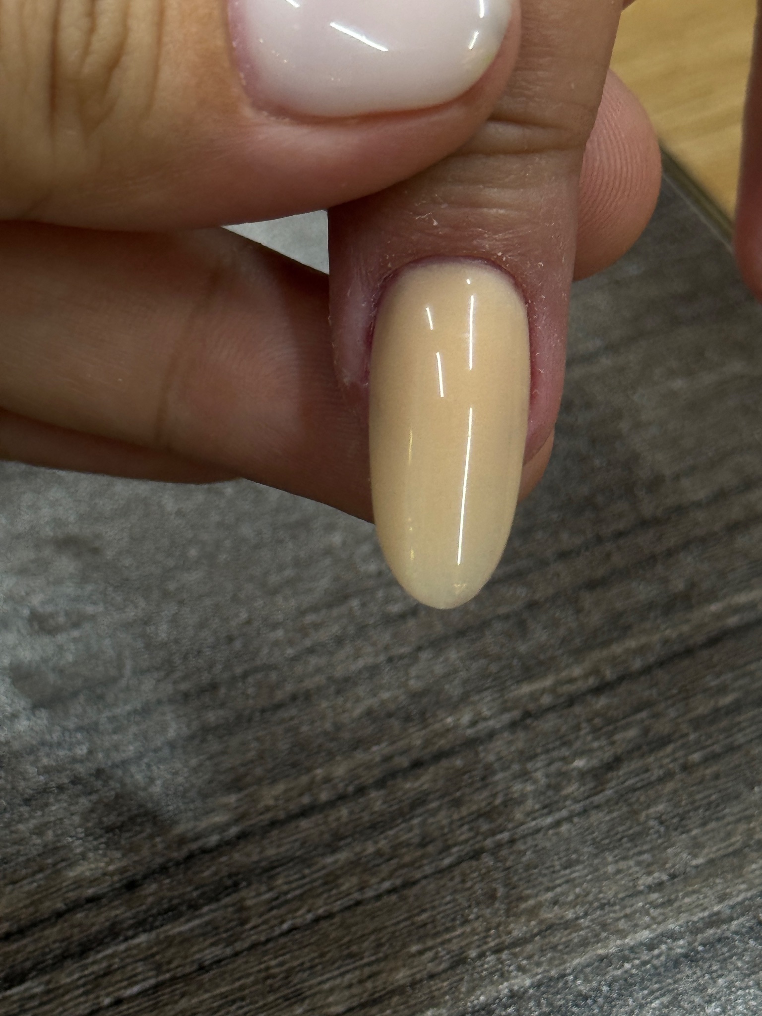 Kỹ thuật Sơn Trên Móng Gel Không Mất Shape